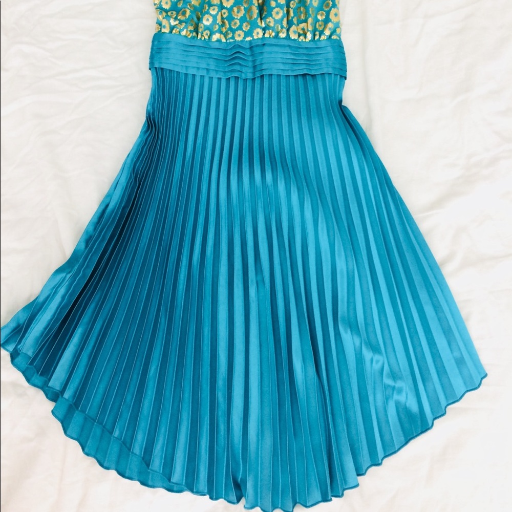 Floral Pleated Dress-International Boutique